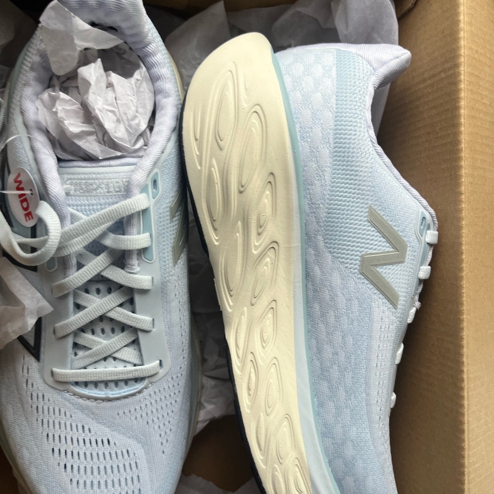 New Balance Women's X 1080 v14 Sneaker